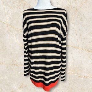 Lou& Gray New without tags, lightweight tunic sweater. Size M